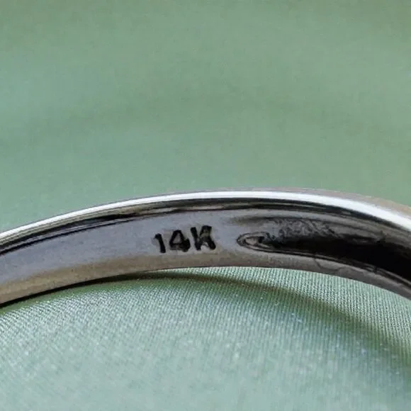 14K White Gold- Natural Peach Morganite Ring- 1CTTW -Size 7- Emerald Cut- 2.5g - Picture 4 of 16